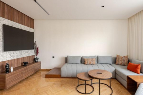 Luxury central apartment not overlooked